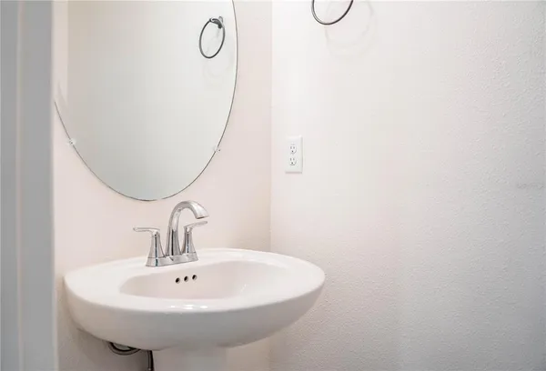 $2,050 | 3883 Academia Avenue, Lakeland, FL 33803