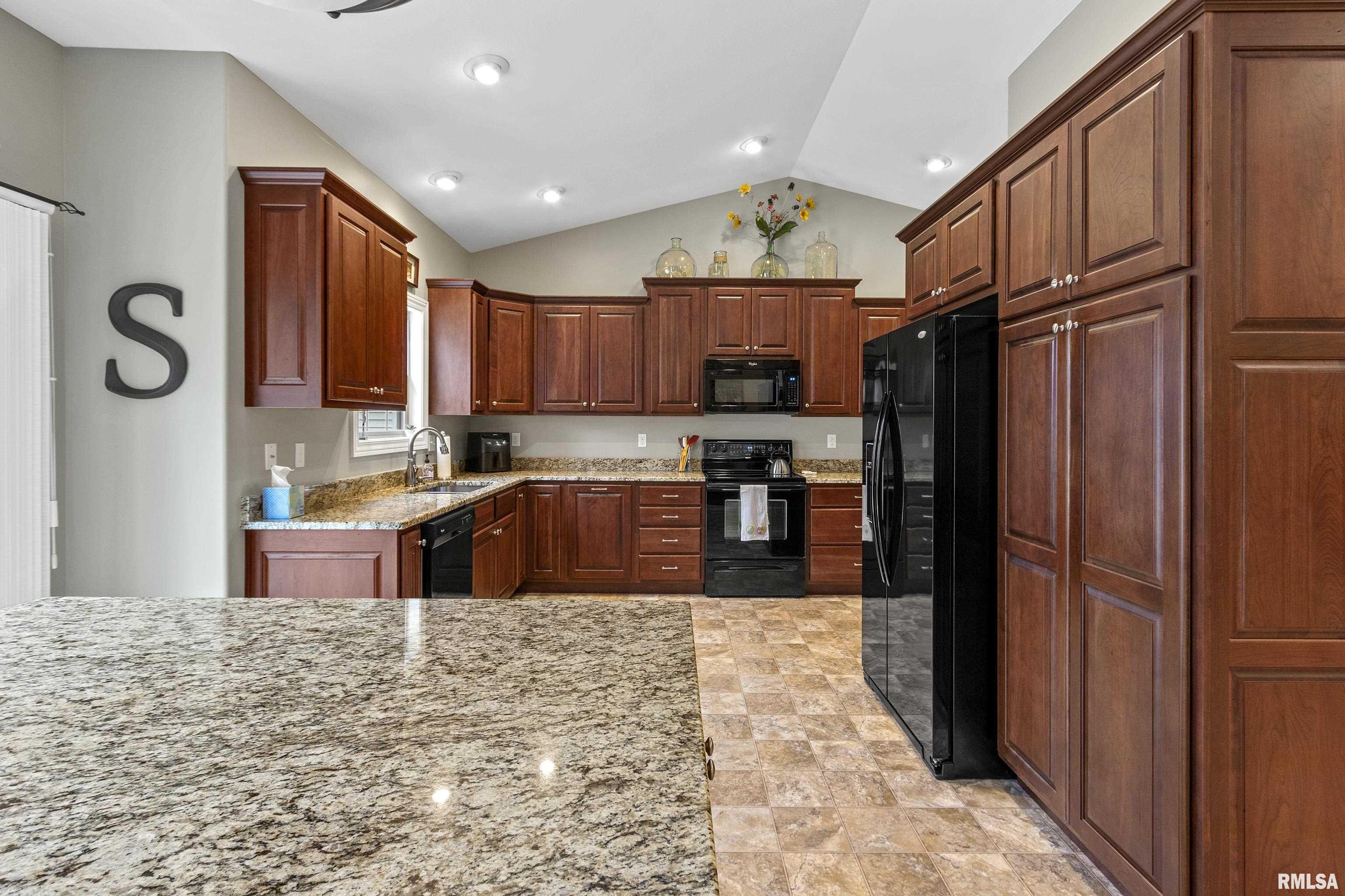 11016 North Tuscany Ridge Court Dunlap, IL 61525 - Photo 8 of 52 Gallery Image 8