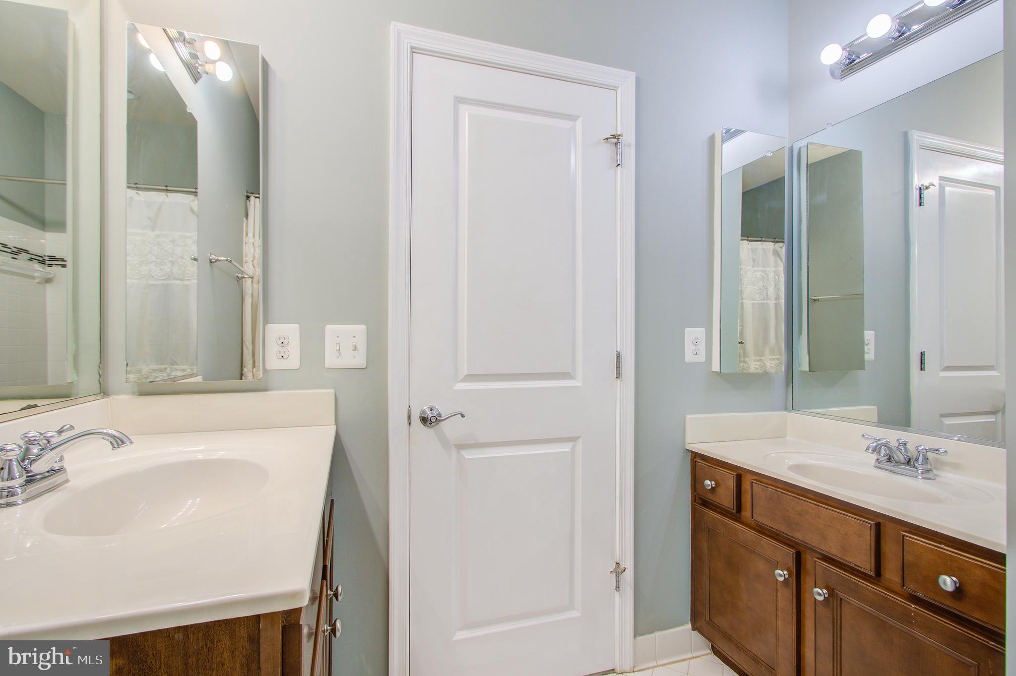 20222 McNamara Road Poolesville, MD 20837 - Photo 36 of 57 2 Vanity Sinks in this bath too!