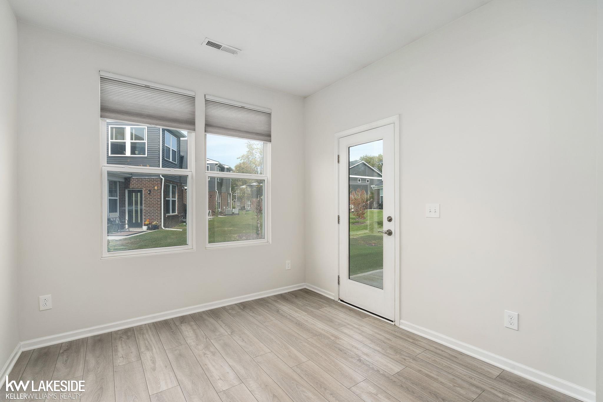 324 Strawberry Drive Rochester, MI 48307 - Photo 20 of 48 50196590-51F50C96-9EB8-42E2-879A-E1FDEC50541C.JPG