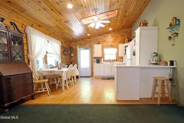 $689,000 | 454 East Shore Drive, Horicon, NY 12808