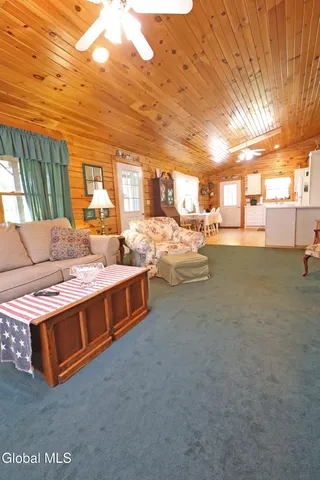 $689,000 | 454 East Shore Drive, Horicon, NY 12808