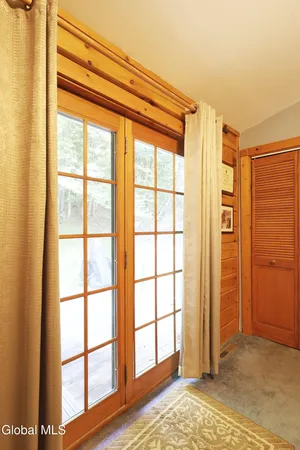 $689,000 | 454 East Shore Drive, Horicon, NY 12808