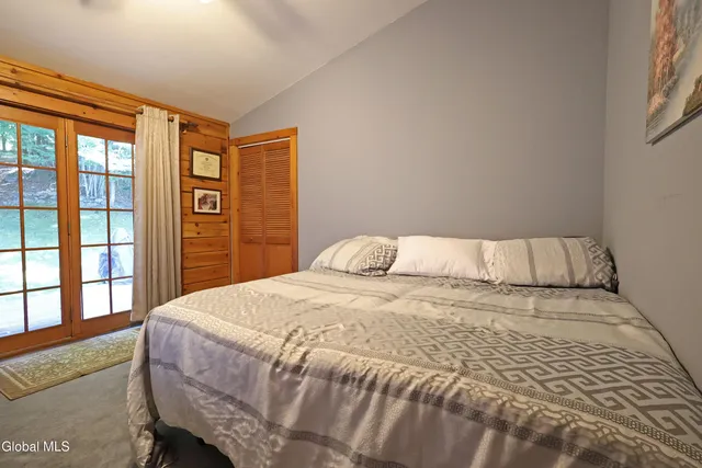 $689,000 | 454 East Shore Drive, Horicon, NY 12808