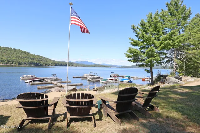 $689,000 | 454 East Shore Drive, Horicon, NY 12808