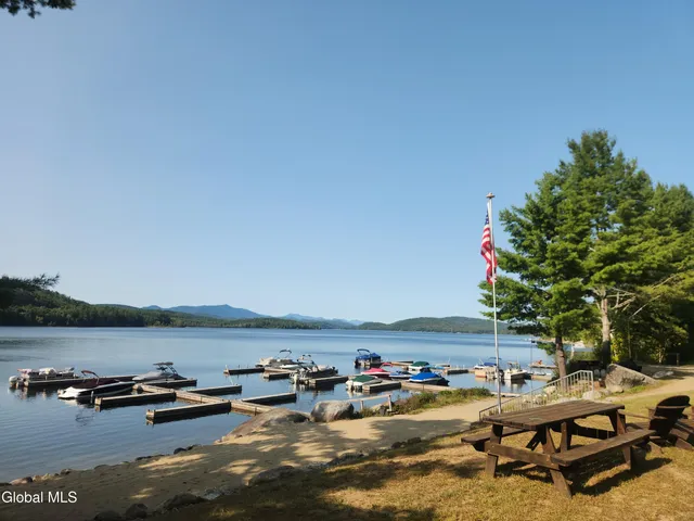 $689,000 | 454 East Shore Drive, Horicon, NY 12808