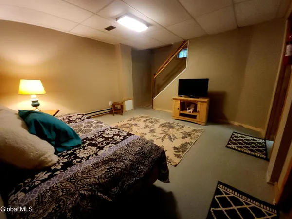 $689,000 | 454 East Shore Drive, Horicon, NY 12808