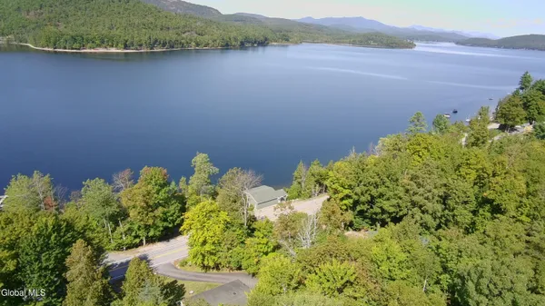 $689,000 | 454 East Shore Drive, Horicon, NY 12808