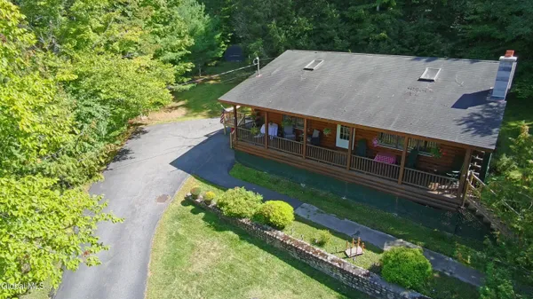 $689,000 | 454 East Shore Drive, Horicon, NY 12808