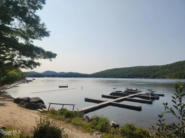 $689,000 | 454 East Shore Drive, Horicon, NY 12808