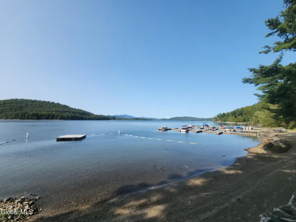 $689,000 | 454 East Shore Drive, Horicon, NY 12808