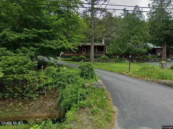 $689,000 | 454 East Shore Drive, Horicon, NY 12808