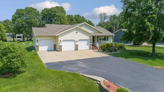 $489,900 | 4820 Echo Court, Faribault, MN 55021