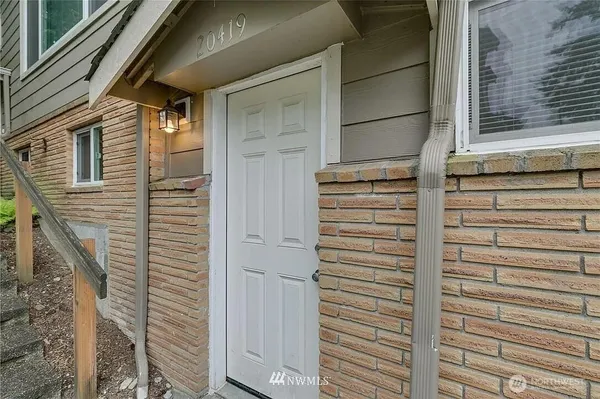 $1,990 | 20417 26th Avenue West, Lynnwood, WA 98036