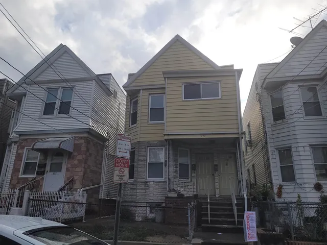 $2,500 | 379 Union Street, Jersey City, NJ 07304