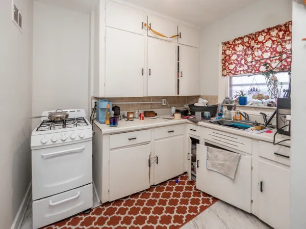 $375,000 | 922 South Park Street, Kalamazoo, MI 49001