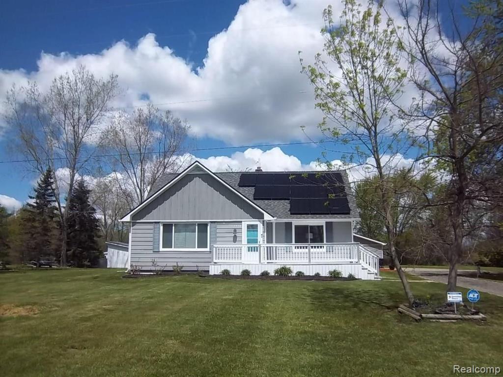 7374 Lahring Road Gaines, MI 48436 - Photo 2 of 35