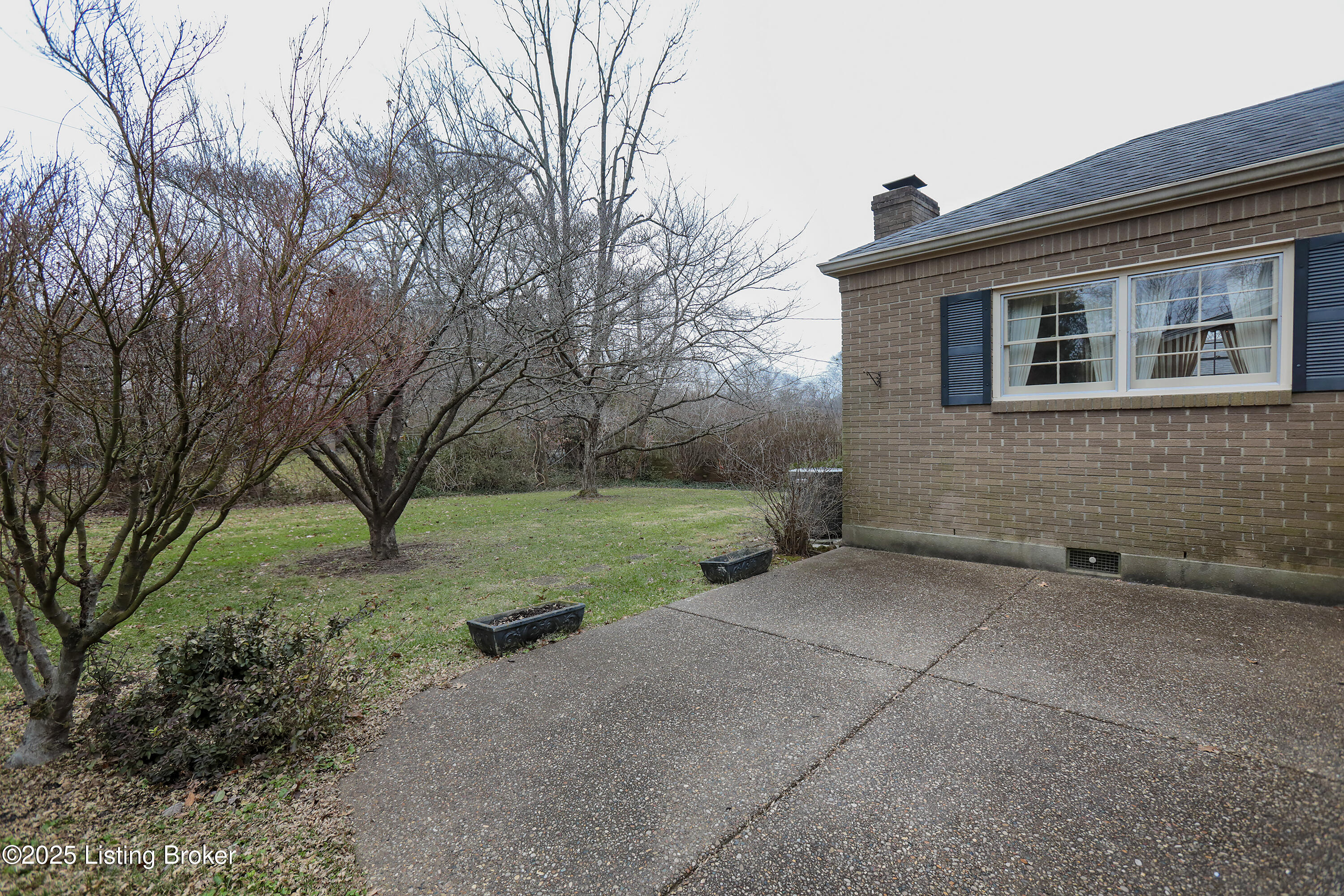 1905 Hollen Road Louisville, KY 40222 - Photo 16 of 47 1905_Hollen_17