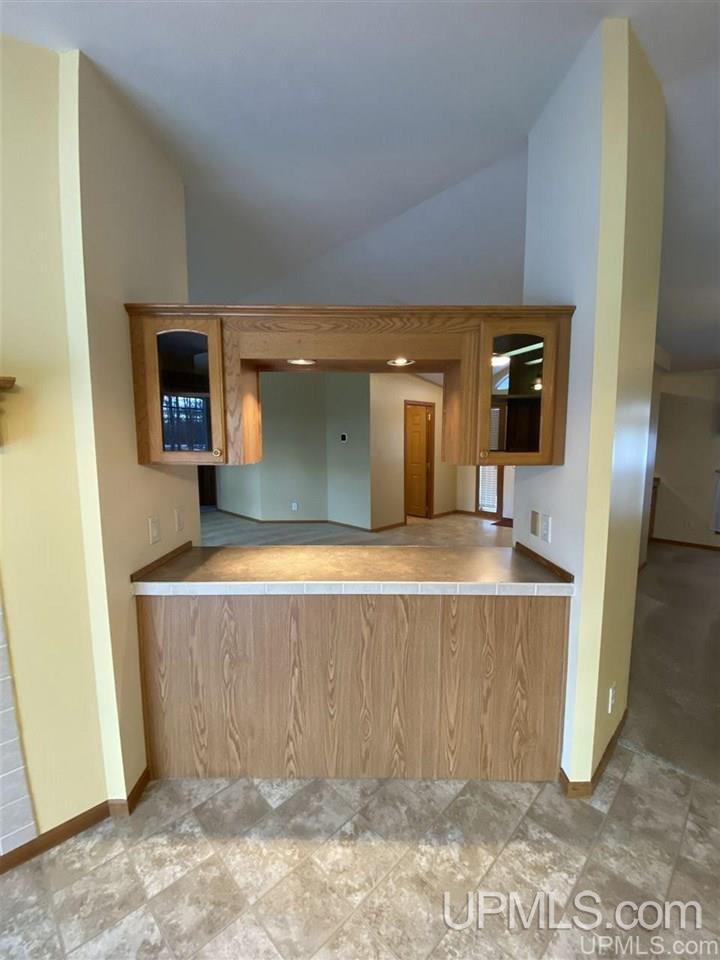 66 Tipperary Road Gladstone, MI 49837 - Photo 16 of 41 Gallery Image 16