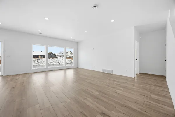 $774,900 | 3296 Timber Crk Circle South, Fargo, ND 58104