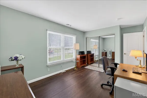 $184,900 | 1122 Sunbolt Drive, Unit K, St. Louis, MO 63129