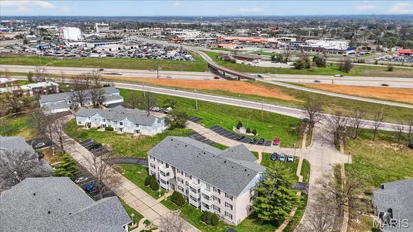 $184,900 | 1122 Sunbolt Drive, Unit K, St. Louis, MO 63129