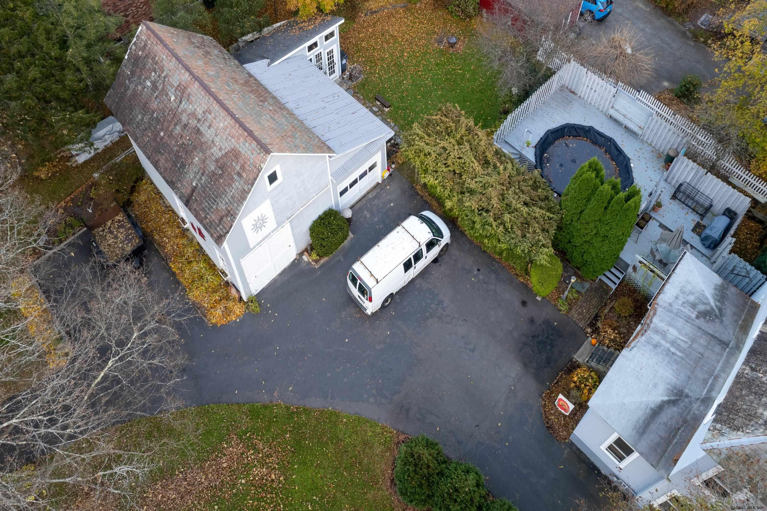 2785 Troy Schenectady Road Niskayuna, NY 12309 - Photo 40 of 46 Photo 40
