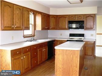 305 Fancy Hill Road Boyertown, PA 19512 - Photo 3 of 12 Kitchen