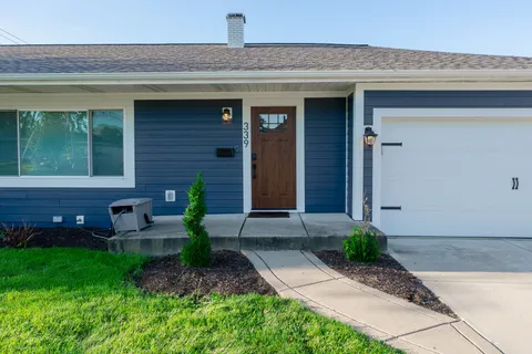 $4,000 | 339 Lincoln Avenue, Downers Grove, IL 60515