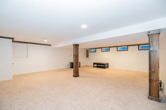 $4,000 | 339 Lincoln Avenue, Downers Grove, IL 60515