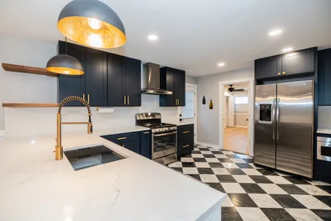 $4,000 | 339 Lincoln Avenue, Downers Grove, IL 60515