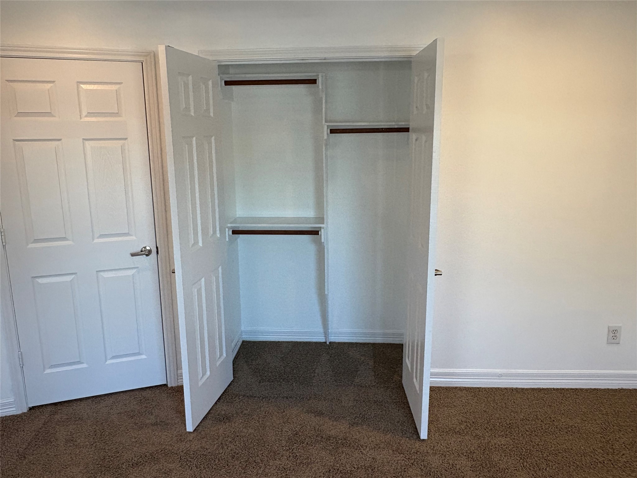 3710 Sherwood Lane, Unit 102 Houston, TX 77092 - Photo 13 of 27