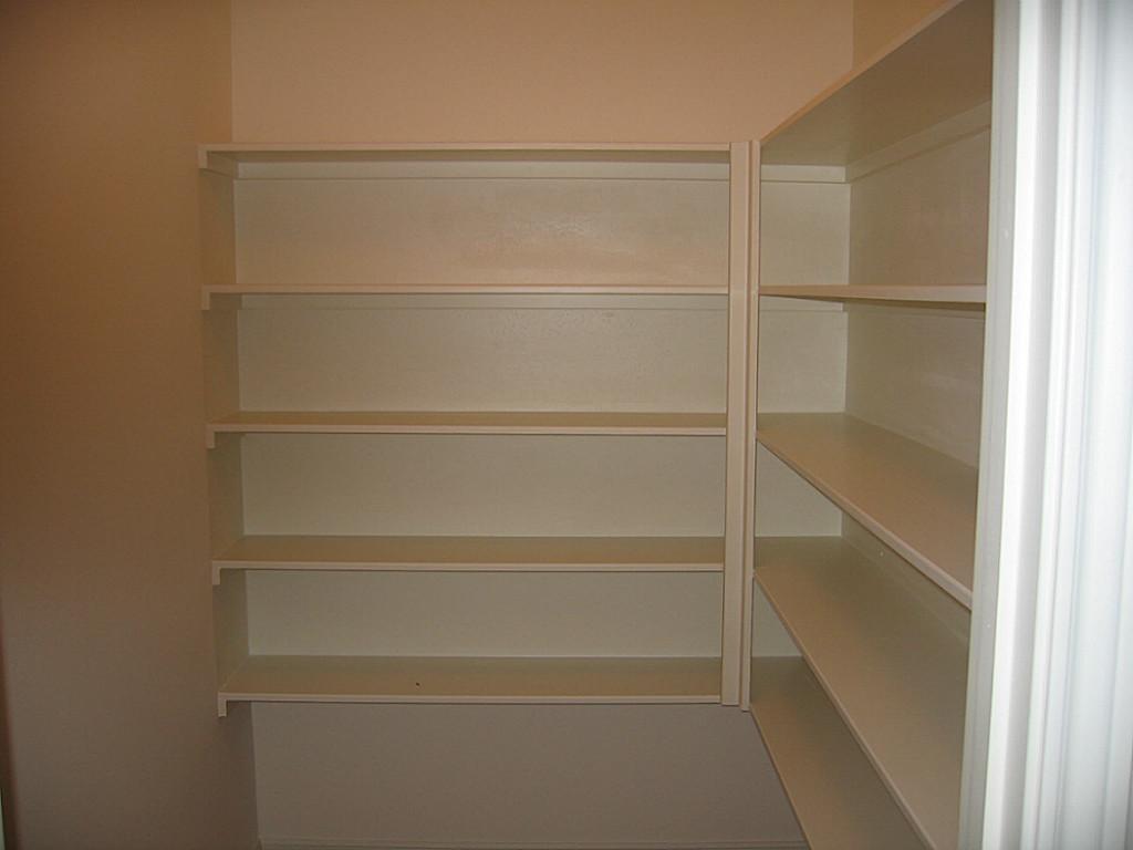 3710 Sherwood Lane, Unit 102 Houston, TX 77092 - Photo 5 of 27 Huge pantry to keep stored all groceries and more.