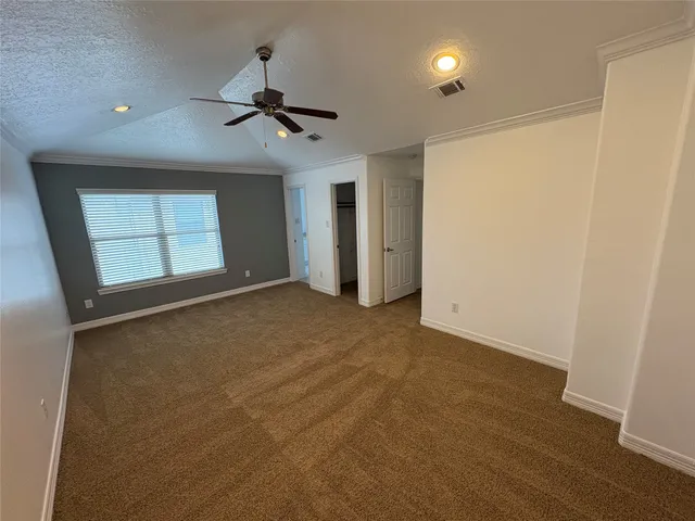 $1,900 | 3710 Sherwood Lane, Unit 102, Houston, TX 77092