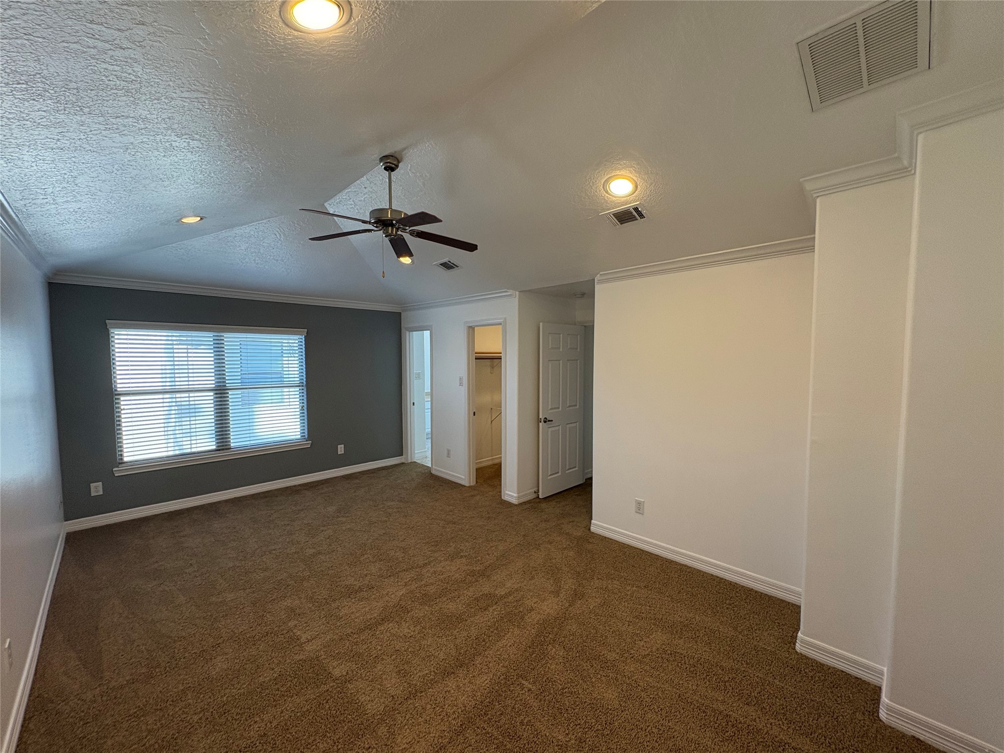 3710 Sherwood Lane, Unit 102 Houston, TX 77092 - Photo 7 of 27