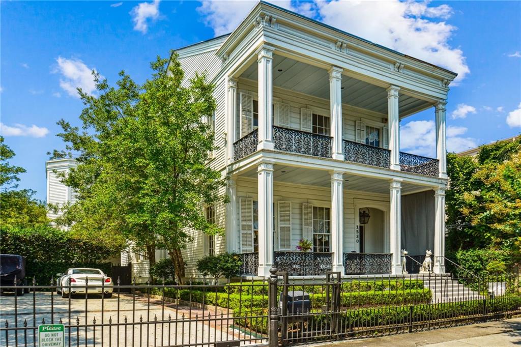 1530 First Street New Orleans, LA 70130 - Photo 1 of 60
