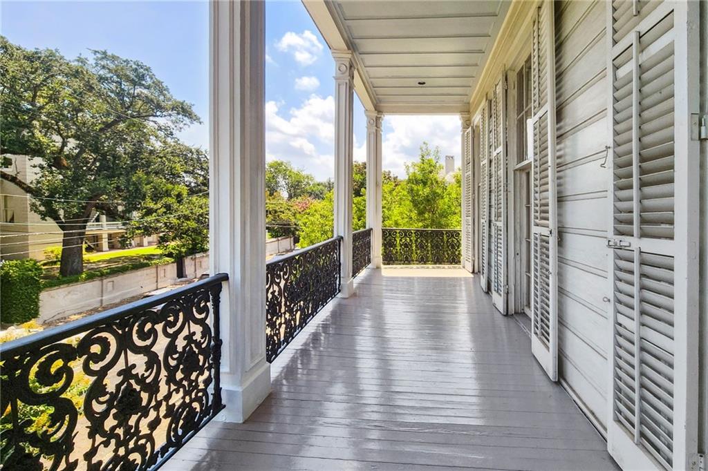 1530 First Street New Orleans, LA 70130 - Photo 3 of 60