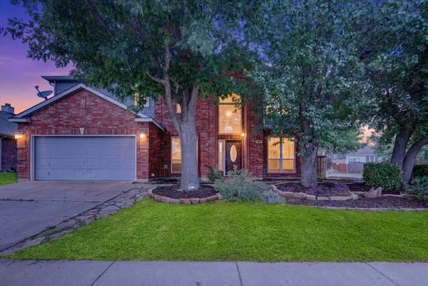 $380,000 | 211 Milton Drive, Arlington, TX 76002