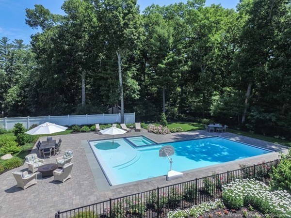 18 Olde Coach Road North Reading, MA 01864 - Photo 30 of 30 Gallery Image 30