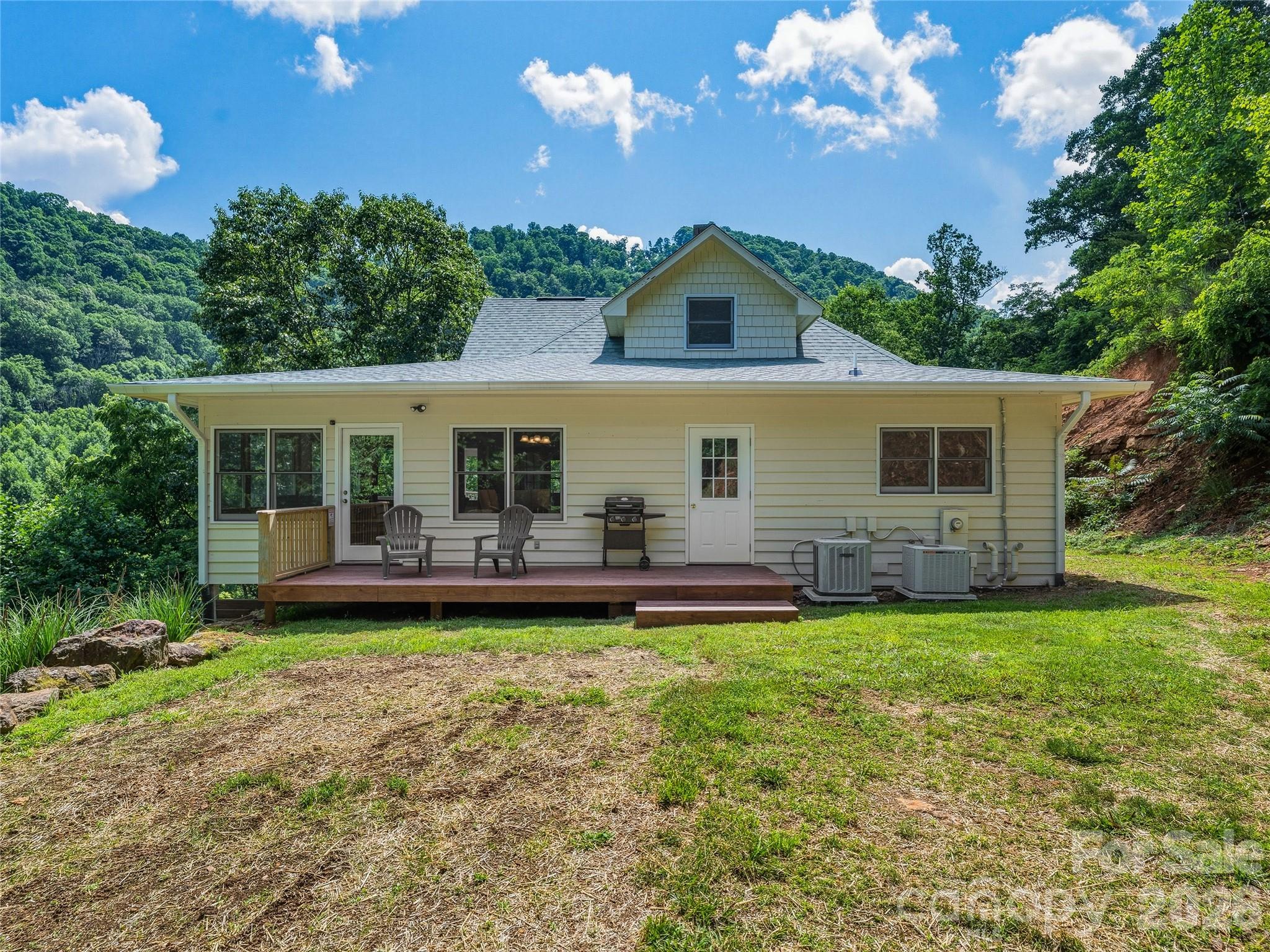 1856 Lickskillet Road Burnsville, NC 28714 - Photo 32 of 41