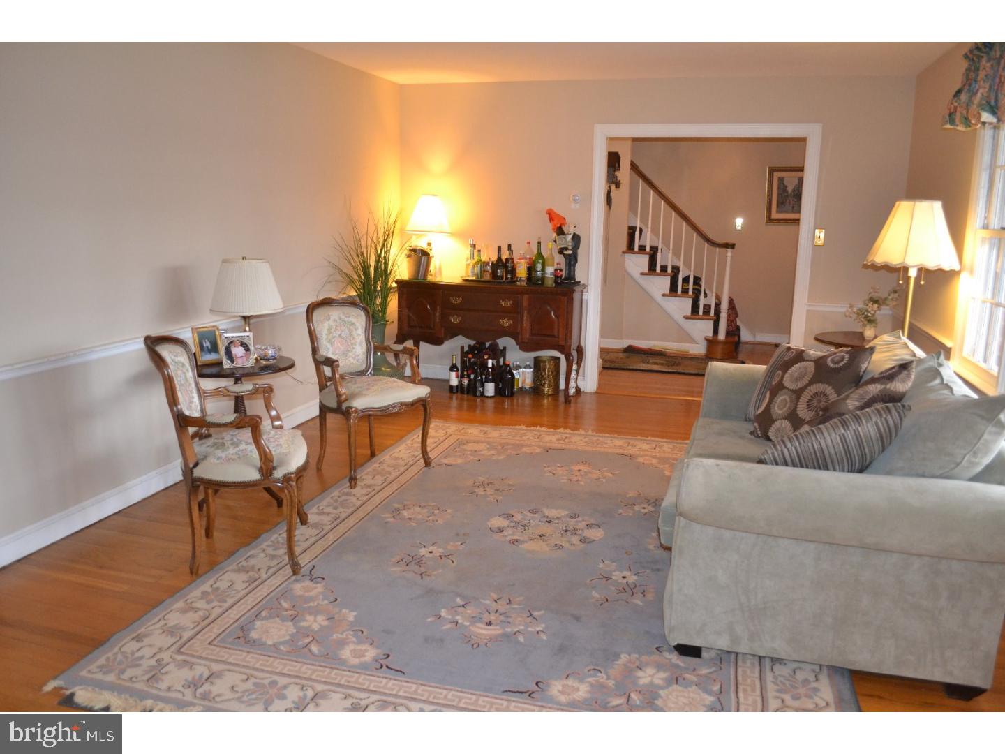 200 Wells Lane Springfield, PA 19064 - Photo 17 of 25 Living Room