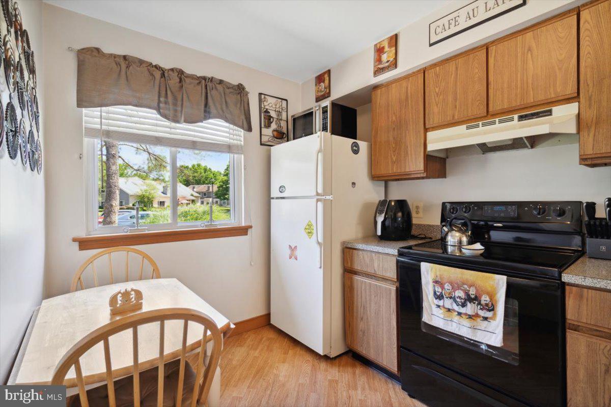 514 Whetstone Road Horsham, PA 19044 - Photo 6 of 15 Gallery Image 6