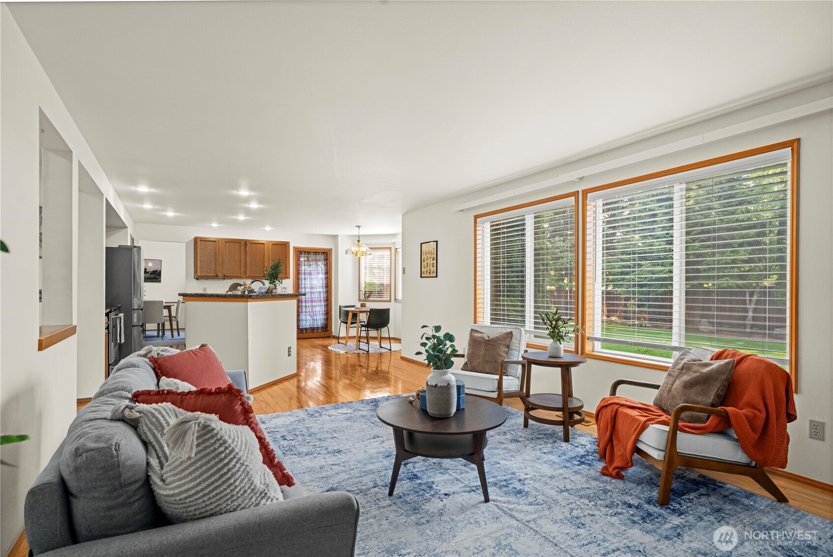 826 Southwest 347th Court Federal Way, WA 98023 - Photo 15 of 40