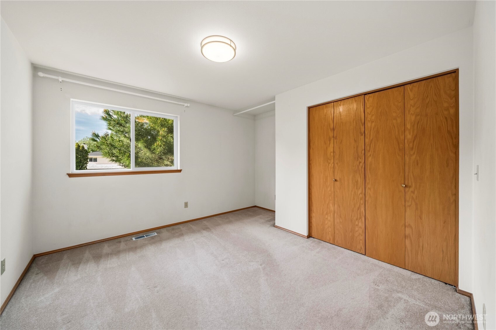 826 Southwest 347th Court Federal Way, WA 98023 - Photo 27 of 40