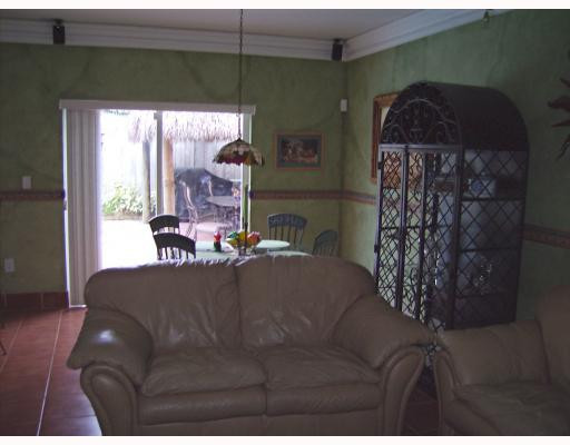 14768 Southwest 158th Path Miami, FL 33196 - Photo 7 of 10 Den/Family/Great Room