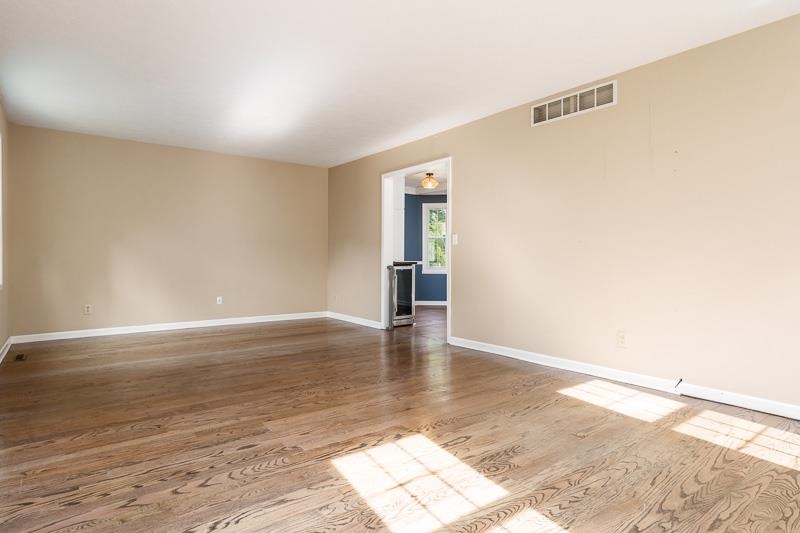 12002 South Gate Roscoe, IL 61073 - Photo 6 of 64