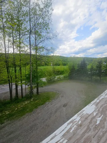 $379,000 | 247 Vermont Rte 100, Wilmington, VT 05363