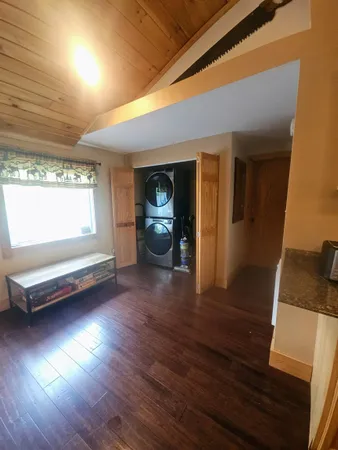 $379,000 | 247 Vermont Rte 100, Wilmington, VT 05363