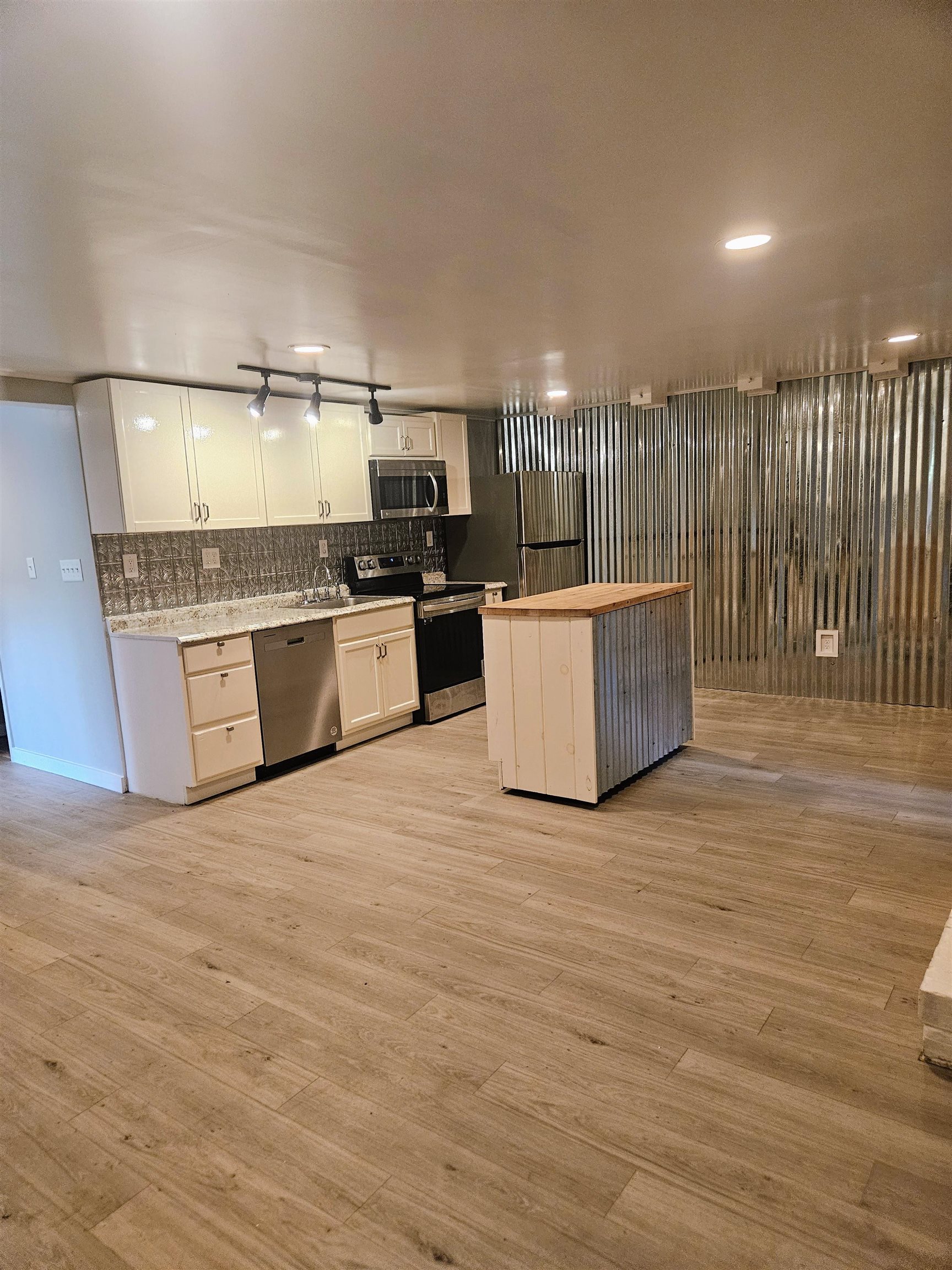 247 Vermont Rte 100 Wilmington, VT 05363 - Photo 39 of 42