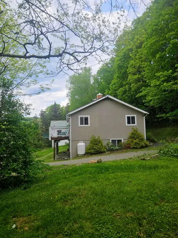 $379,000 | 247 Vermont Rte 100, Wilmington, VT 05363